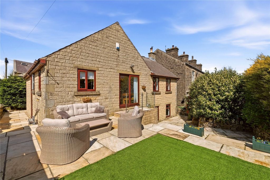 4 bed detached house for saleEssie Terrace, Barnoldswick, Lancashire BB18