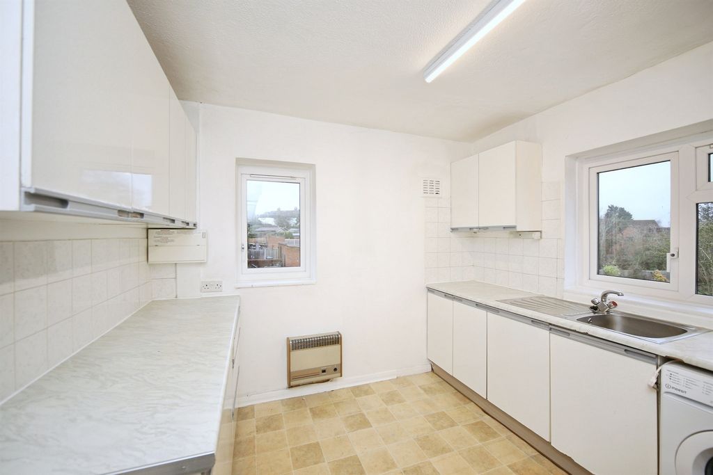 Additional image 8 of 2 bed maisonette for saleWest Green Drive, Stratford-Upon-Avon CV37