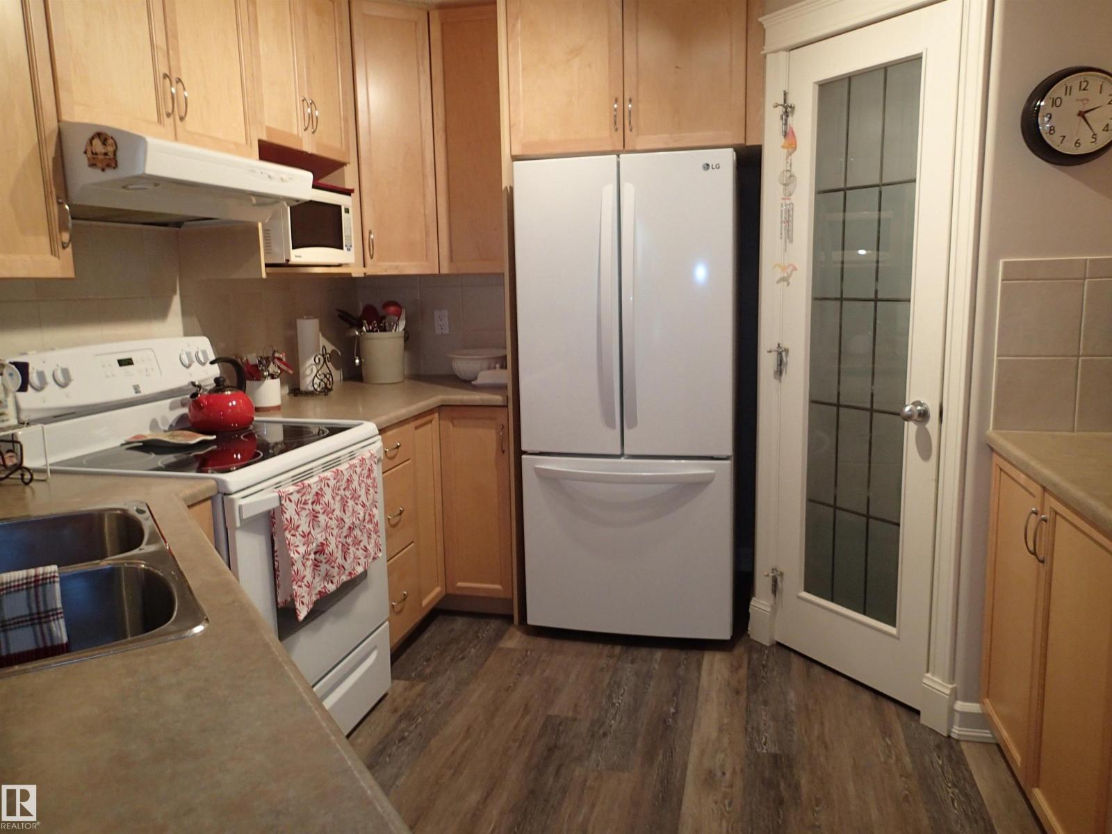 Additional image 6 of 206-10208 120 Street NW, Edmonton, AB, T5K2W2