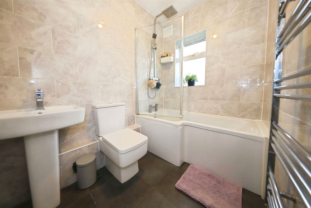 Additional image 13 of 2 bed flat for saleKnight Road, Kidderminster DY11