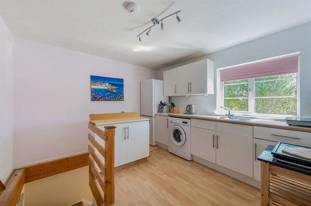 Additional image 9 of 7 bed detached house for saleBorkum Close, Andover SP10