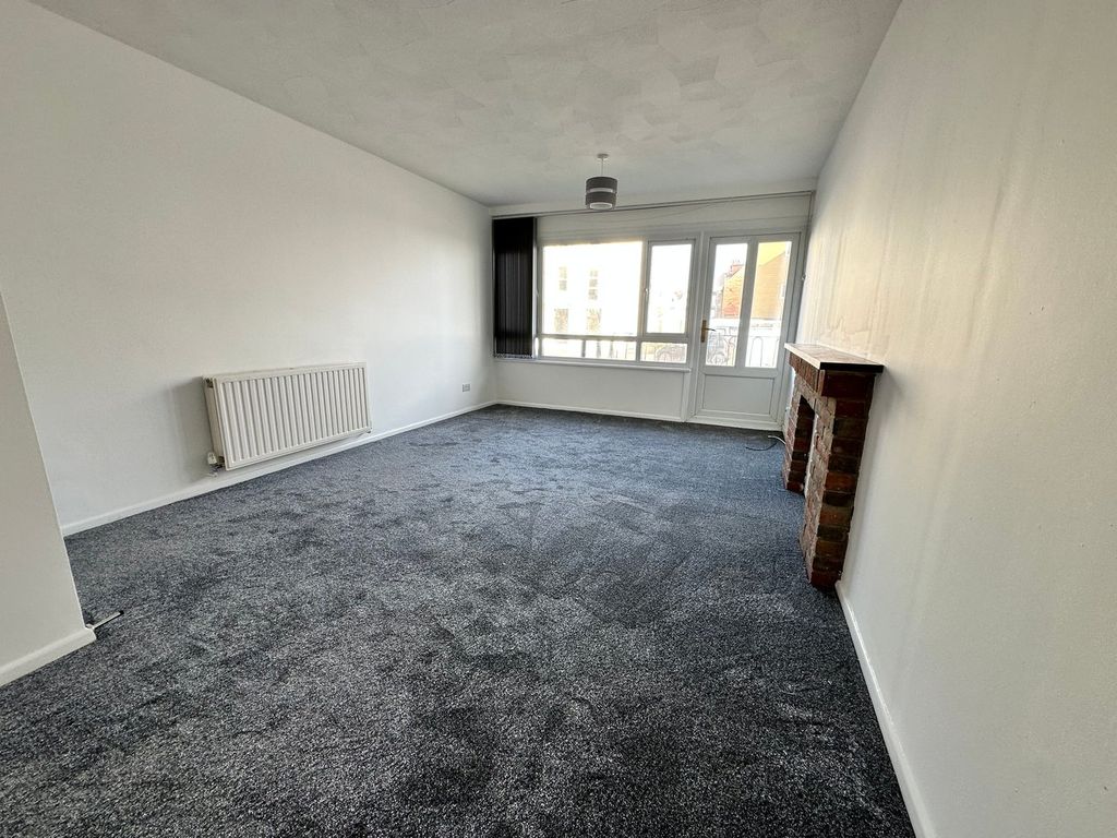 Additional image 8 of 2 bed flat for salePark Avenue, Bexhill TN39