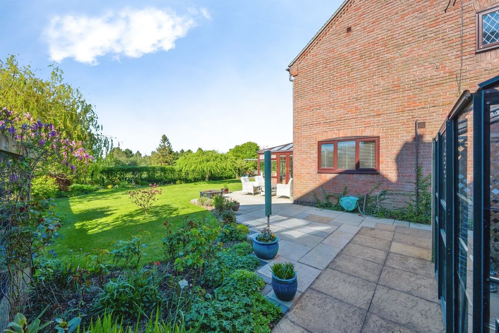 Additional image 27 of 6 bed detached house for saleCavendish Drive, Ashbourne DE6