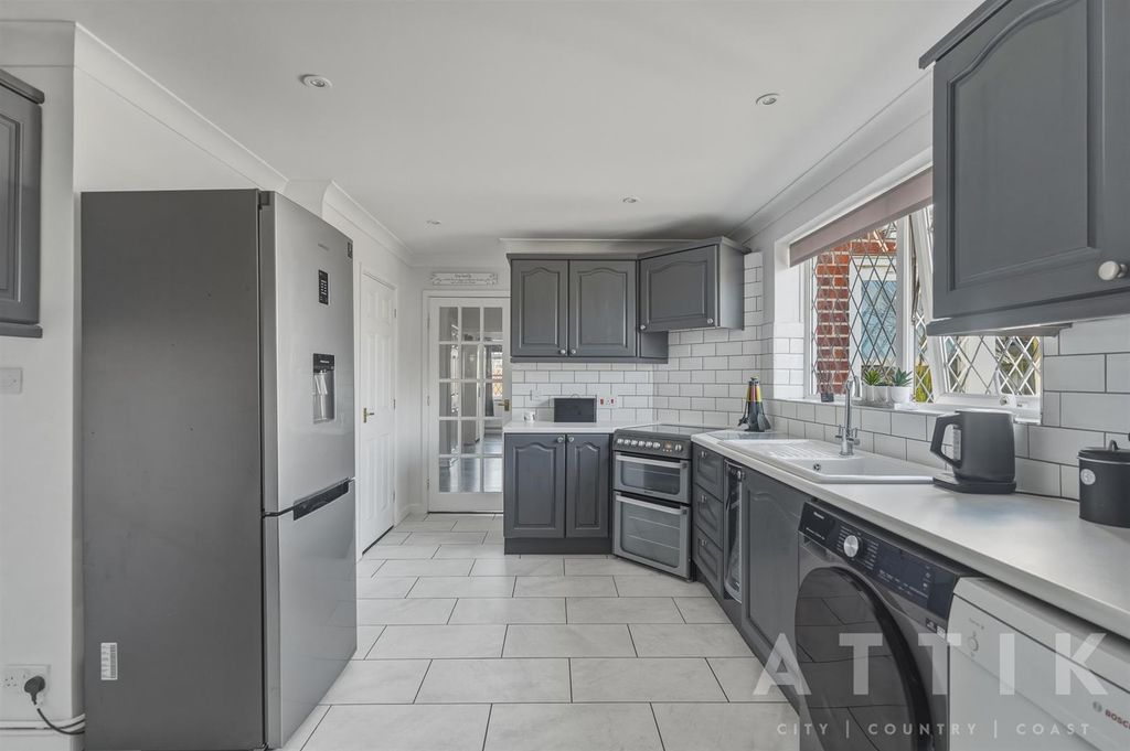 Additional image 3 of 4 bed detached bungalow for saleSt. Michaels Way, Wenhaston, Halesworth IP19