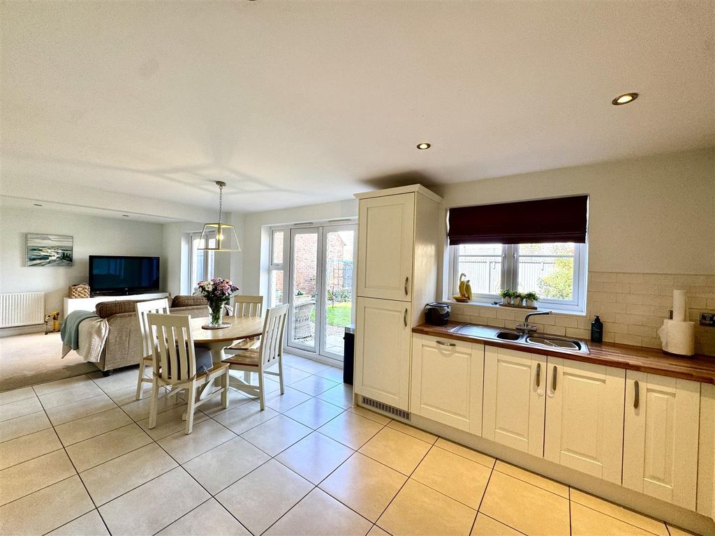 Additional image 2 of 4 bed detached house for saleMerton Green, Caerwent, Caldicot NP26