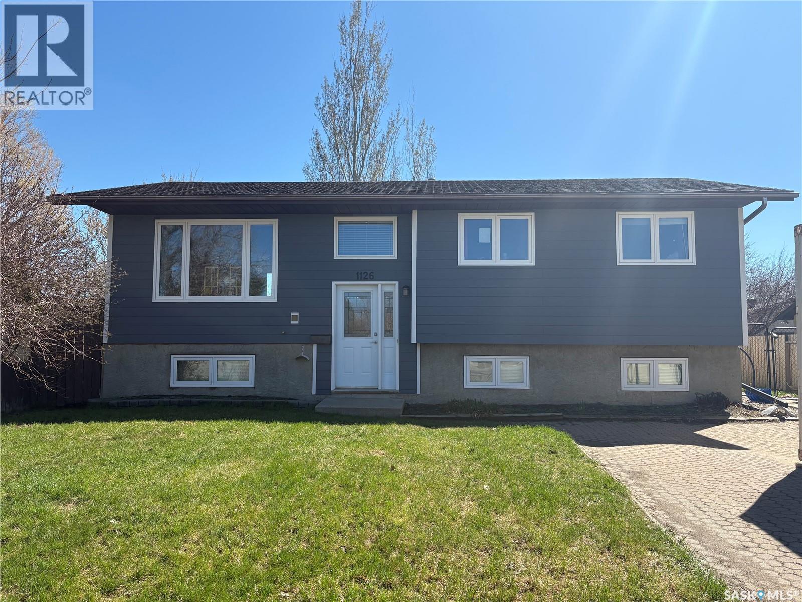 1126 BRETT BAY