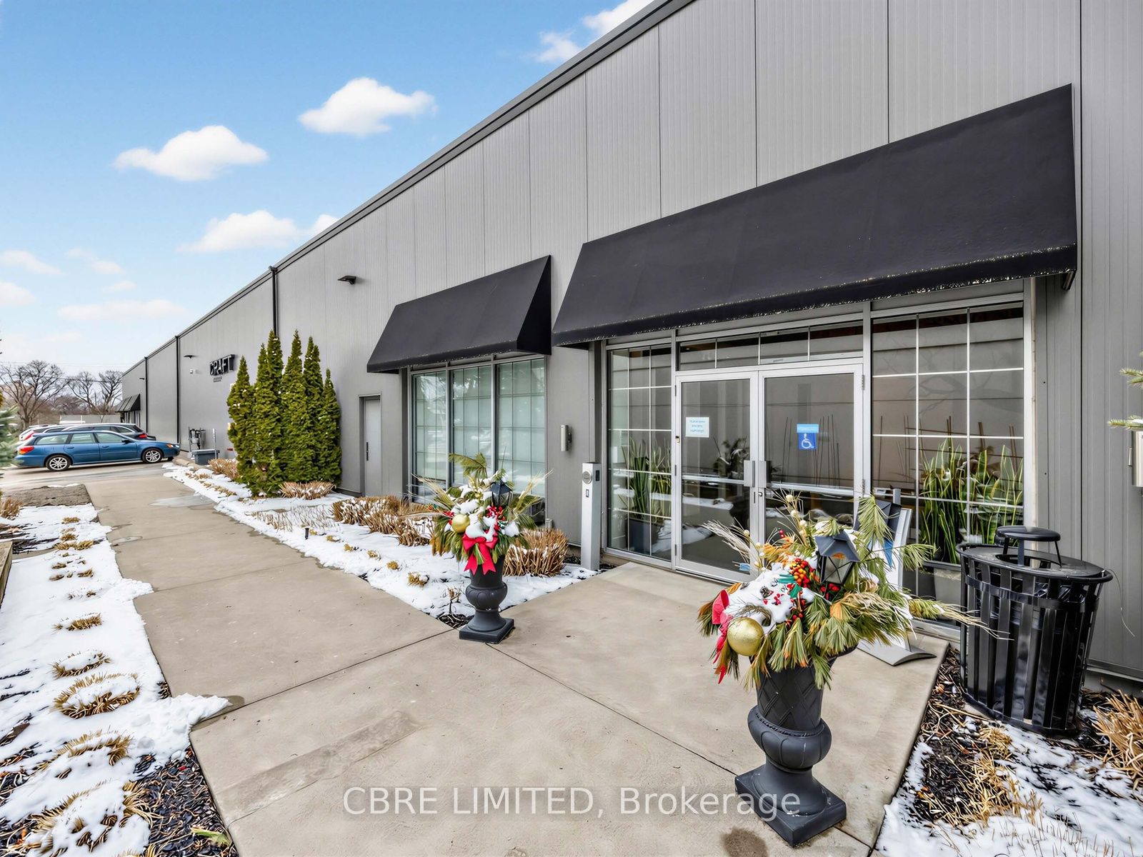 Additional image 2 of Unit 2-10 Queen Elizabeth Boulevard, Toronto, ON, M8Z 1L8