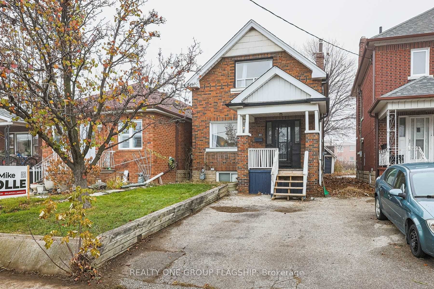 30 Bowie Avenue, Toronto, ON, M6E 2P1