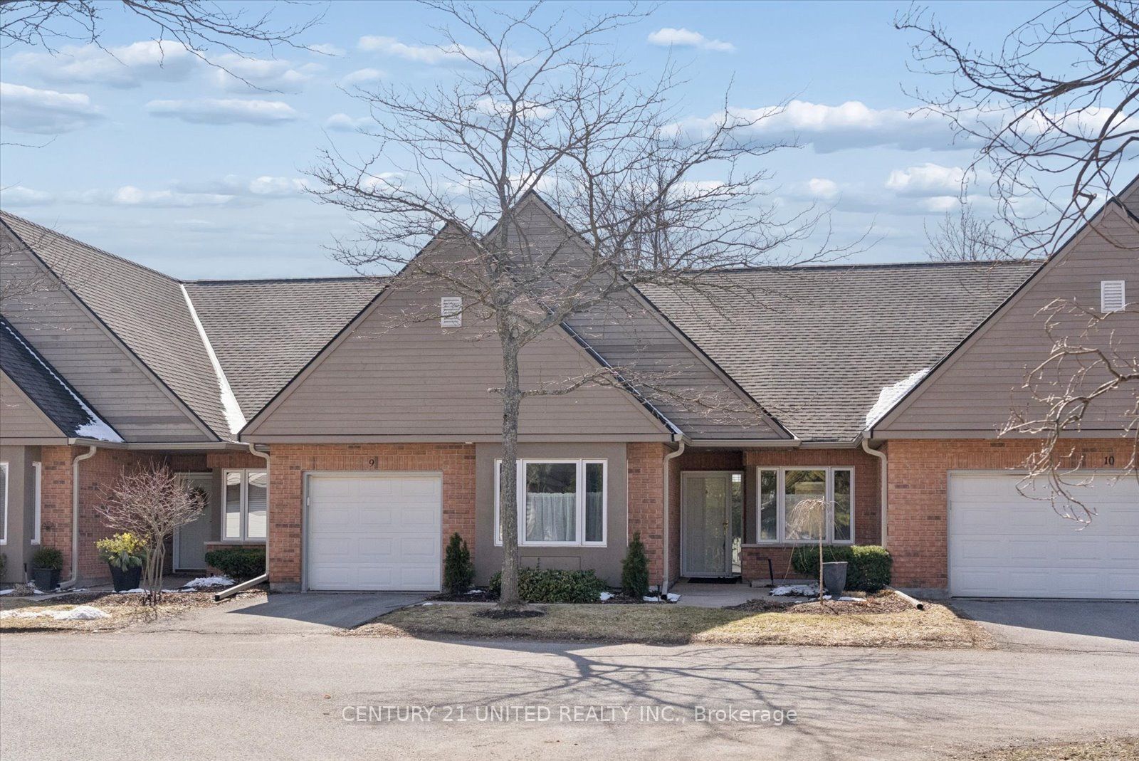 9-1850 Cherryhill Road, Peterborough, ON, K9K 2E3