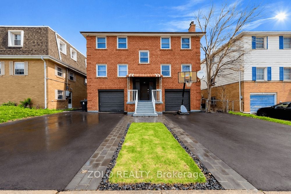 20 Bridesburg Drive, Toronto, ON, M9R 2K3