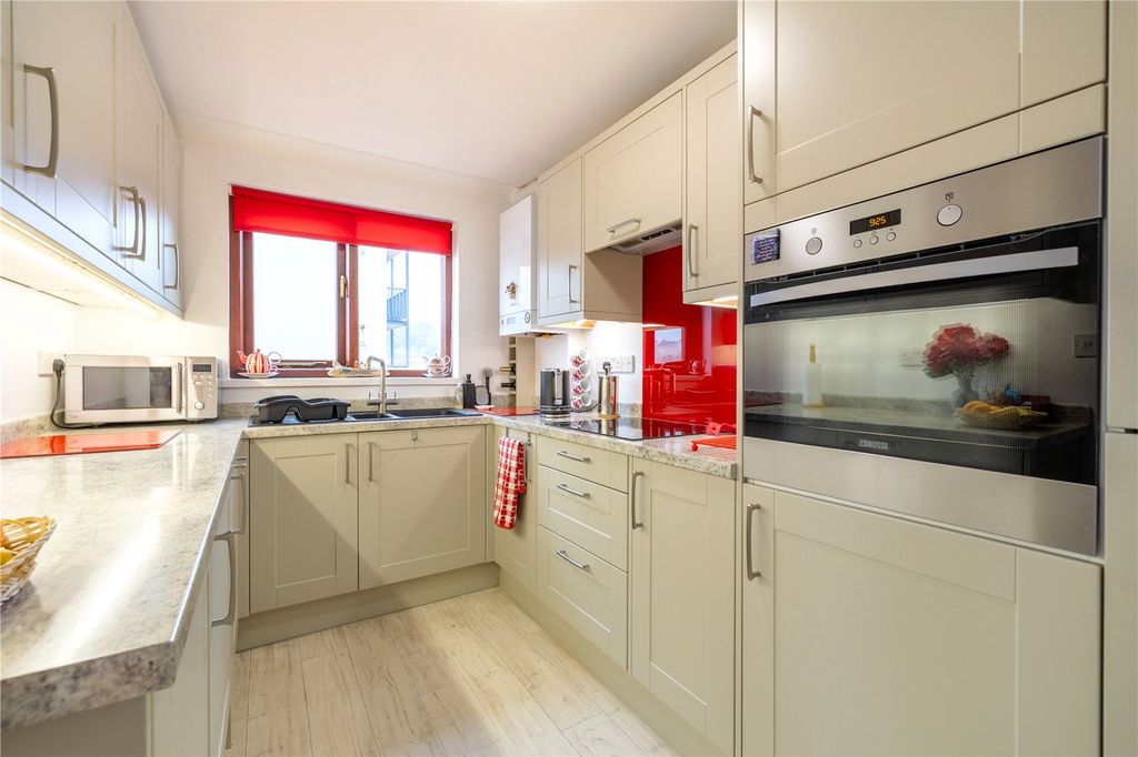 Additional image 5 of 3 bed flat for saleNew Road, Bideford, Devon EX39