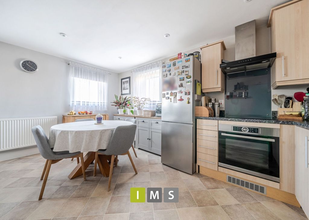 Additional image 6 of 2 bed flat for saleLondon Road, Bicester OX26