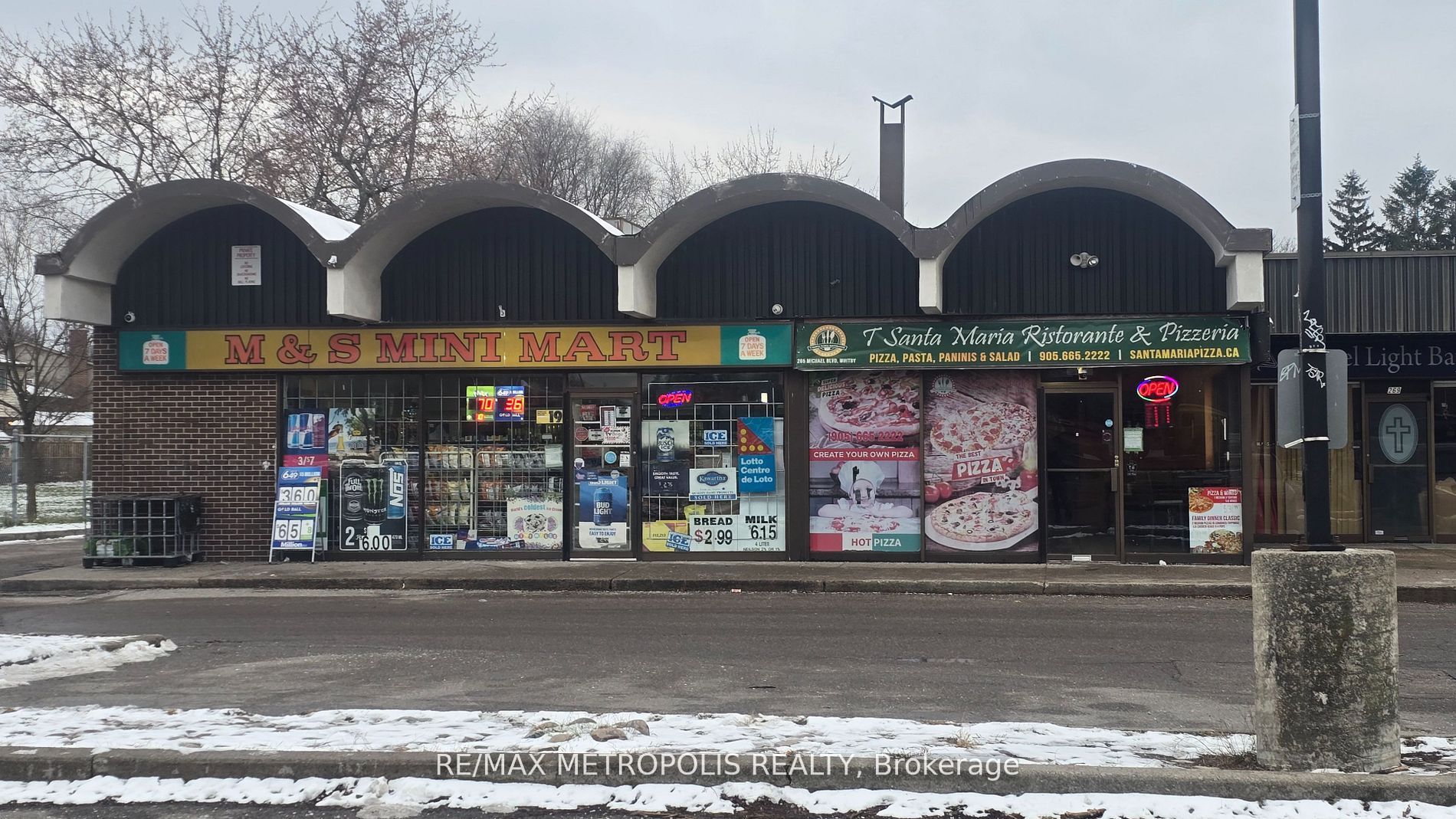 10-261 Michael Boulevard, Whitby, ON, L1N 5B2