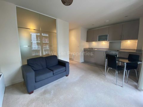 Spectrum, Blackfriars Road M3, Studio to rent