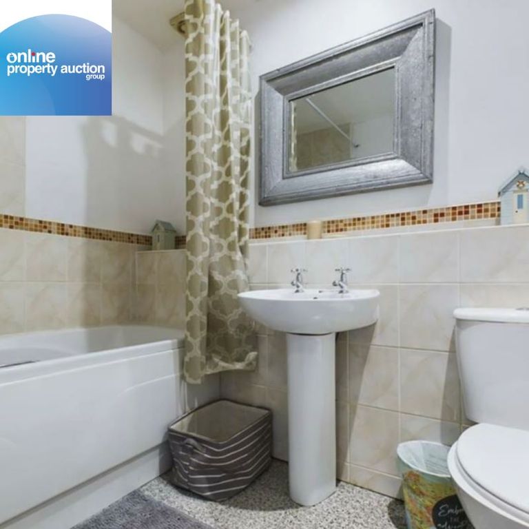 Additional image 7 of 2 bed flat for saleFlat 3, 4 The Crescent, Bridlington, East Riding Of Yorkshire YO15