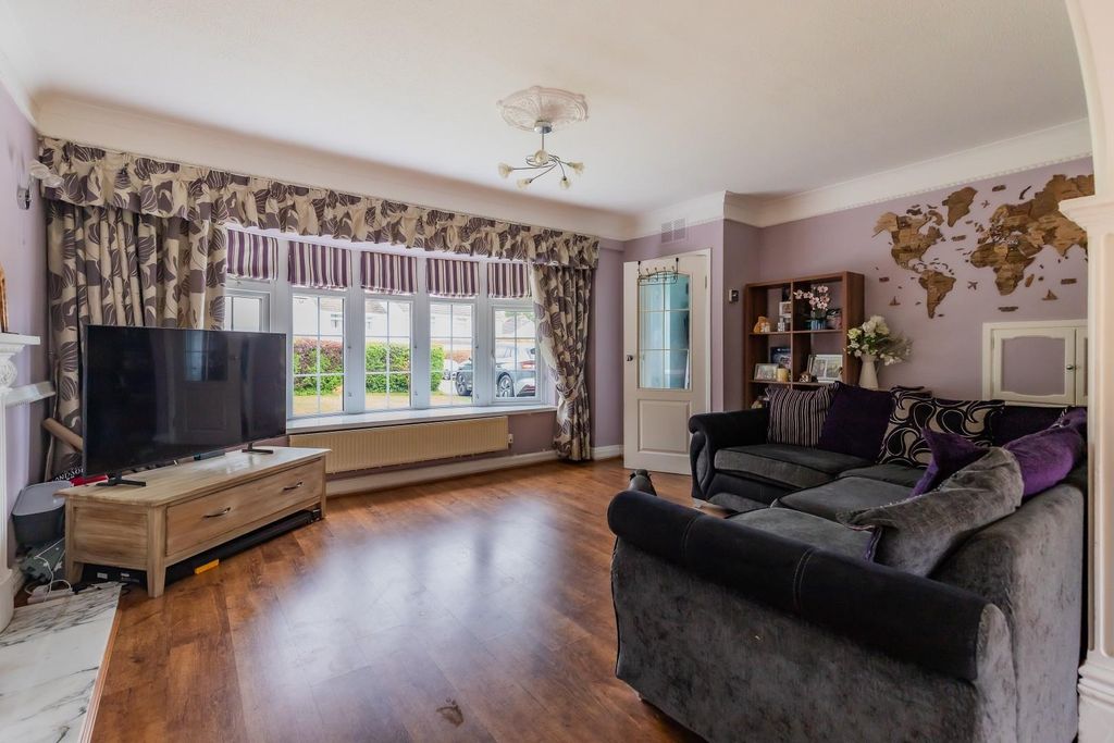 Additional image 4 of 3 bed detached house for saleHeol Cefn Onn, Lisvane, Cardiff CF14