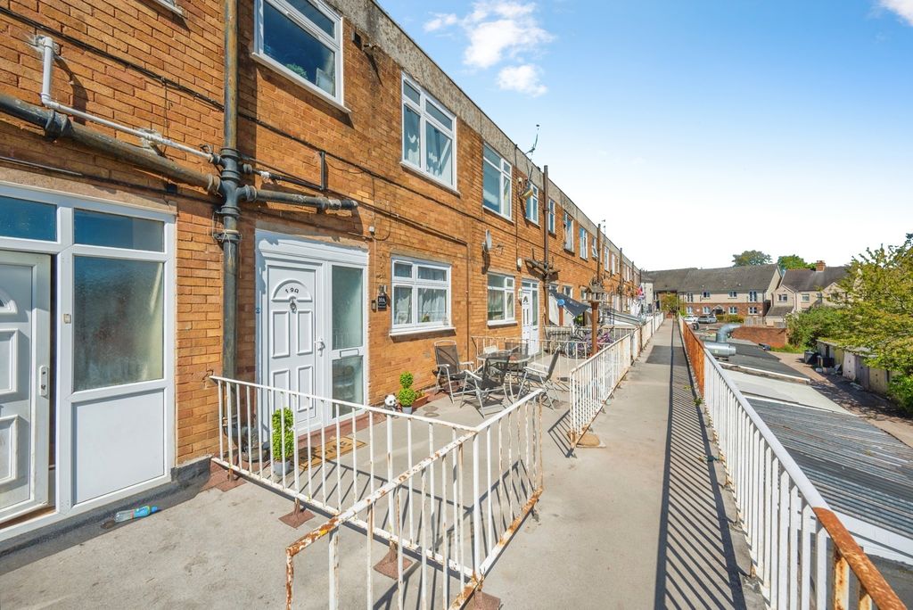 3 bed flat for saleBrowns Lane, Dordon, Tamworth, Warwickshire B78