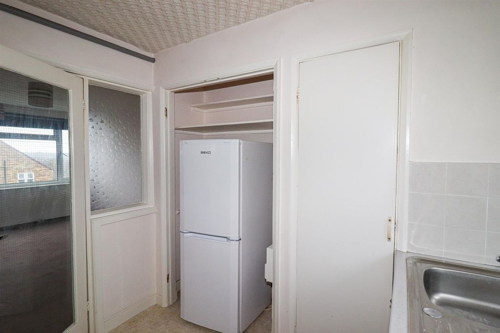 Additional image 7 of 2 bed flat for salePreston Road, Bexhill-On-Sea TN39