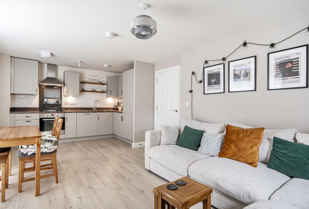 2 bed flat for saleClark Drive, Yate, Bristol, Gloucestershire BS37