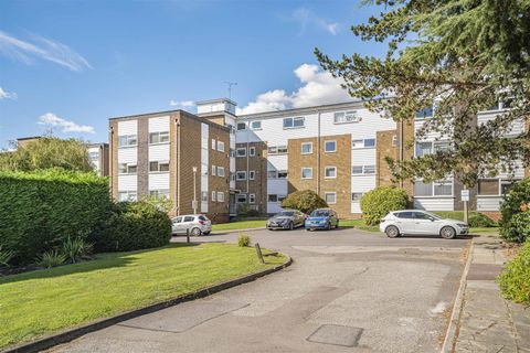 Maplin Close, Winchmore Hill N21