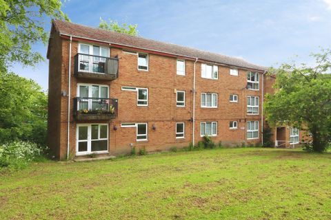 Stradbroke Walk, Sheffield S13