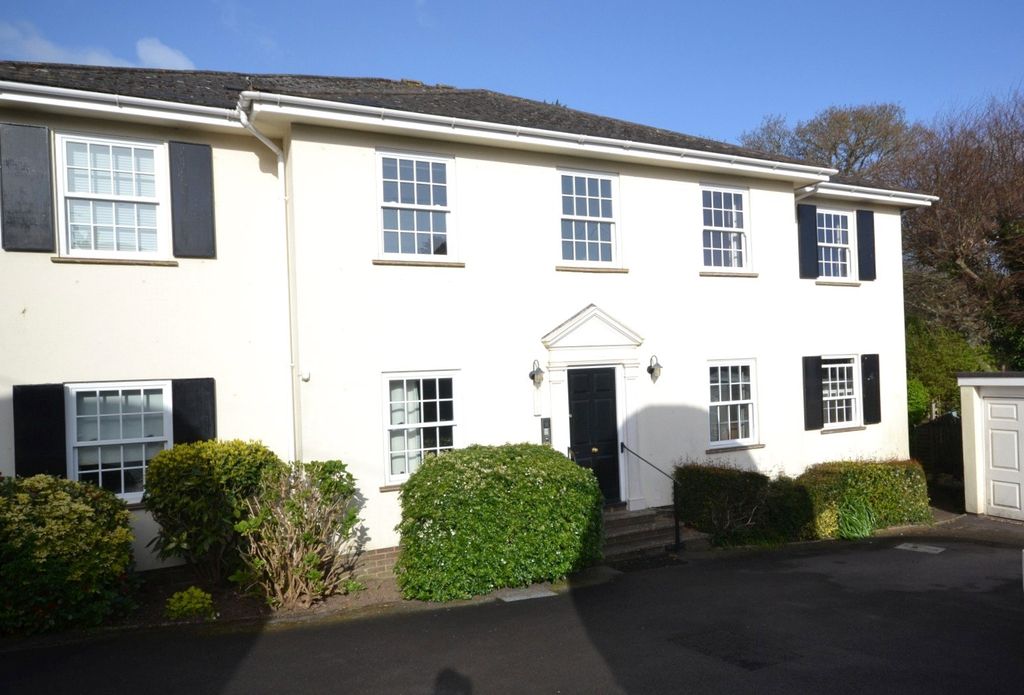 2 bed flat for saleLinks Road, Budleigh Salterton, Devon EX9