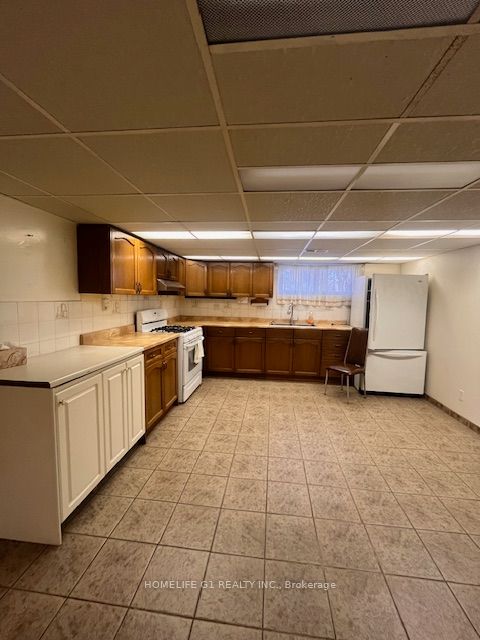 79 Sun Row Drive, Toronto, ON, M9P 3H9