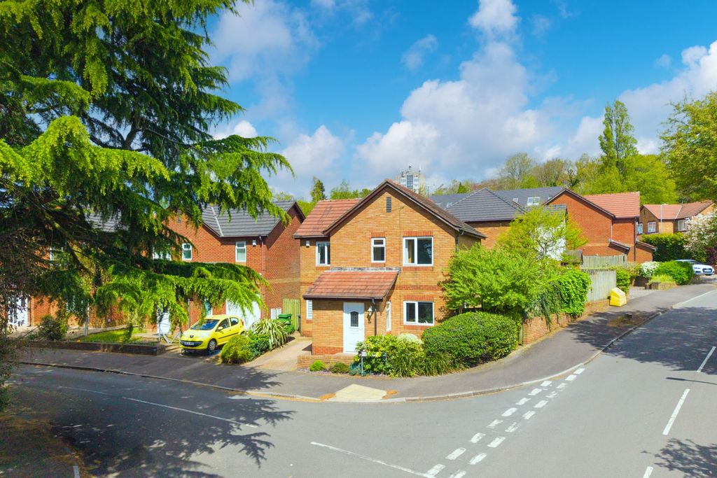 3 bed detached house for saleEgremont Road, Penylan CF23