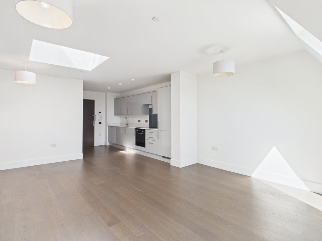 Additional image 11 of 2 bed flat for saleRegent Place, 75 Sycamore Road, Amersham, Buckinghamshire HP6