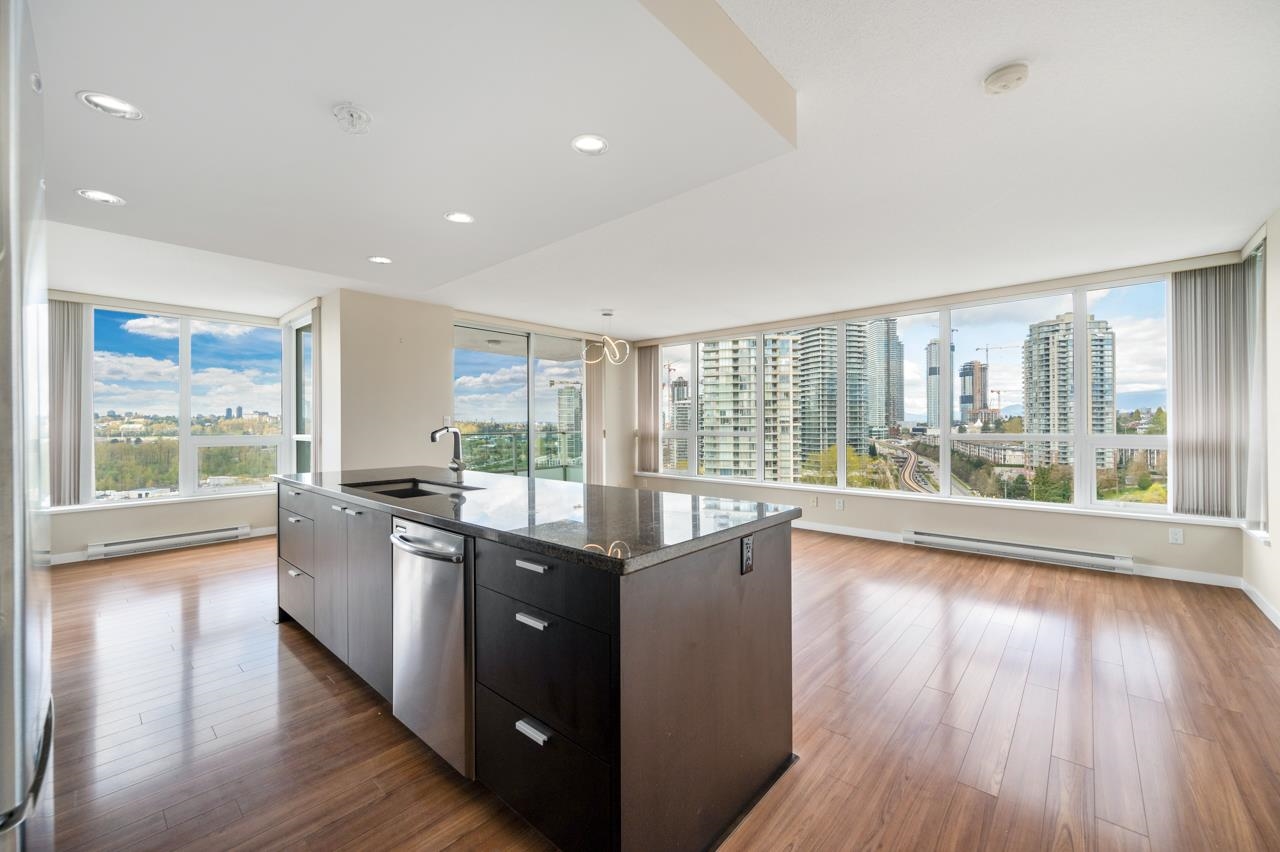 Additional image 4 of 1703-2232 Douglas Road, Burnaby, BC, V5C 0G9