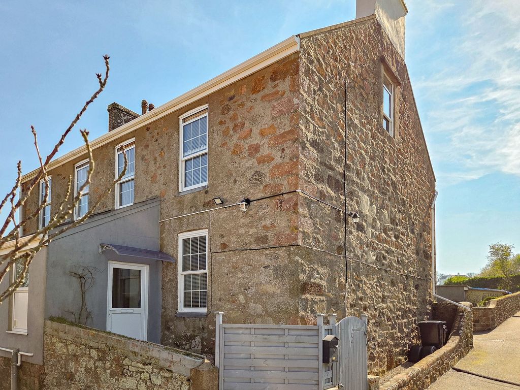 3 bed property for sale5 Les Pieces, St Martin JE3