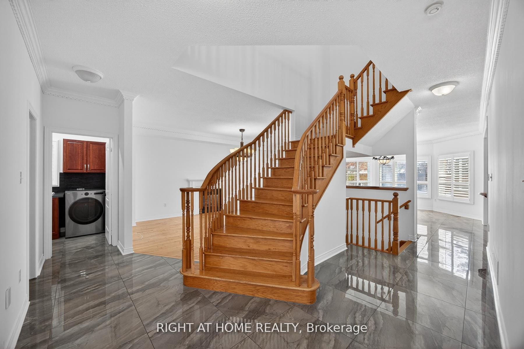 Additional image 5 of 2013 Rosemount Crescent, Oakville, ON, L6M 3A5
