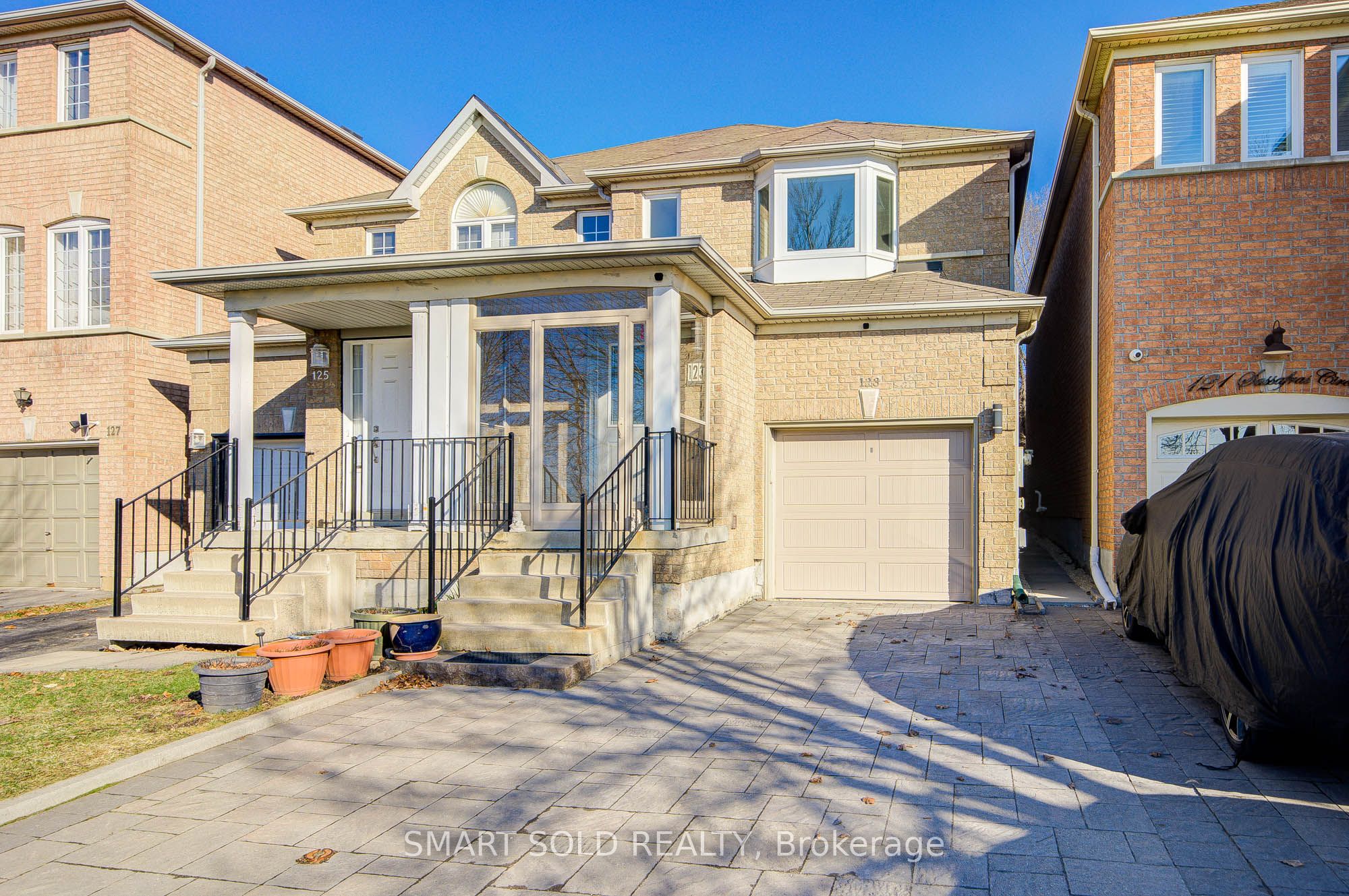 123 Sassafras Circle, Vaughan, ON, L4J 8M9