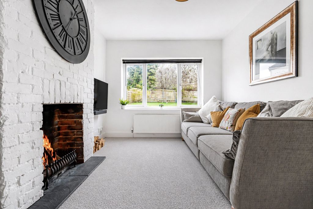 Additional image 4 of 4 bed semi-detached house for saleWhitedown Lane, Alton, Hampshire GU34