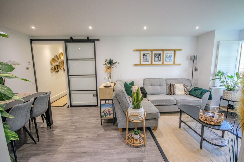 Additional image 5 of 3 bed flat for saleMarett Road, St Helier JE2