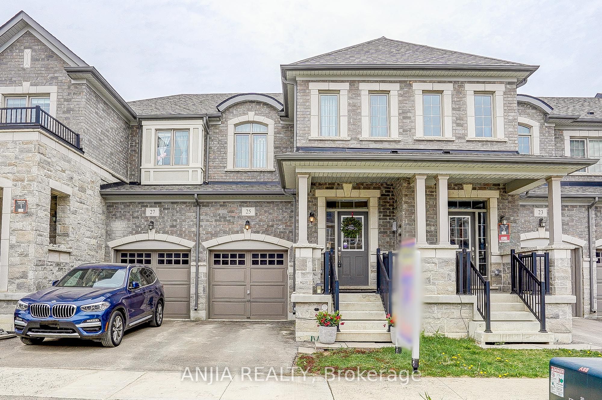 25 Collier Crescent, Markham, ON, L6E 0T2