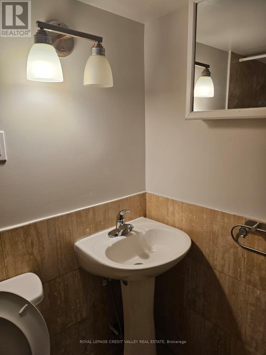Additional image 2 of 672 Jane Street, Toronto, ON, M6N4A7