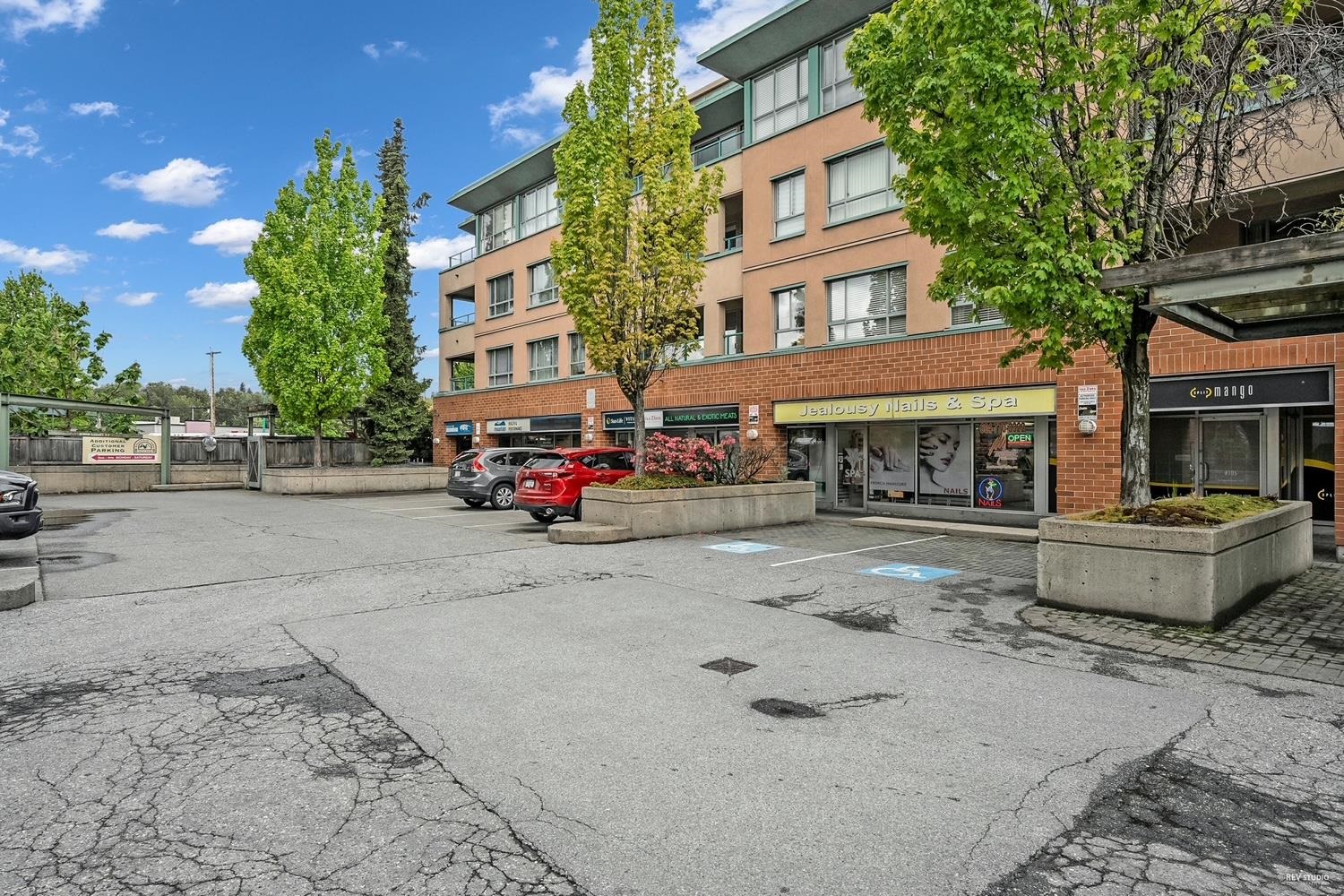 Additional image 3 of PH05-223 Mountain Highway, North Vancouver, BC, V7J 3V3