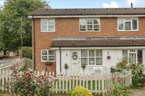 Brickfield Farm Gardens, Farnborough, Orpington, Kent BR6