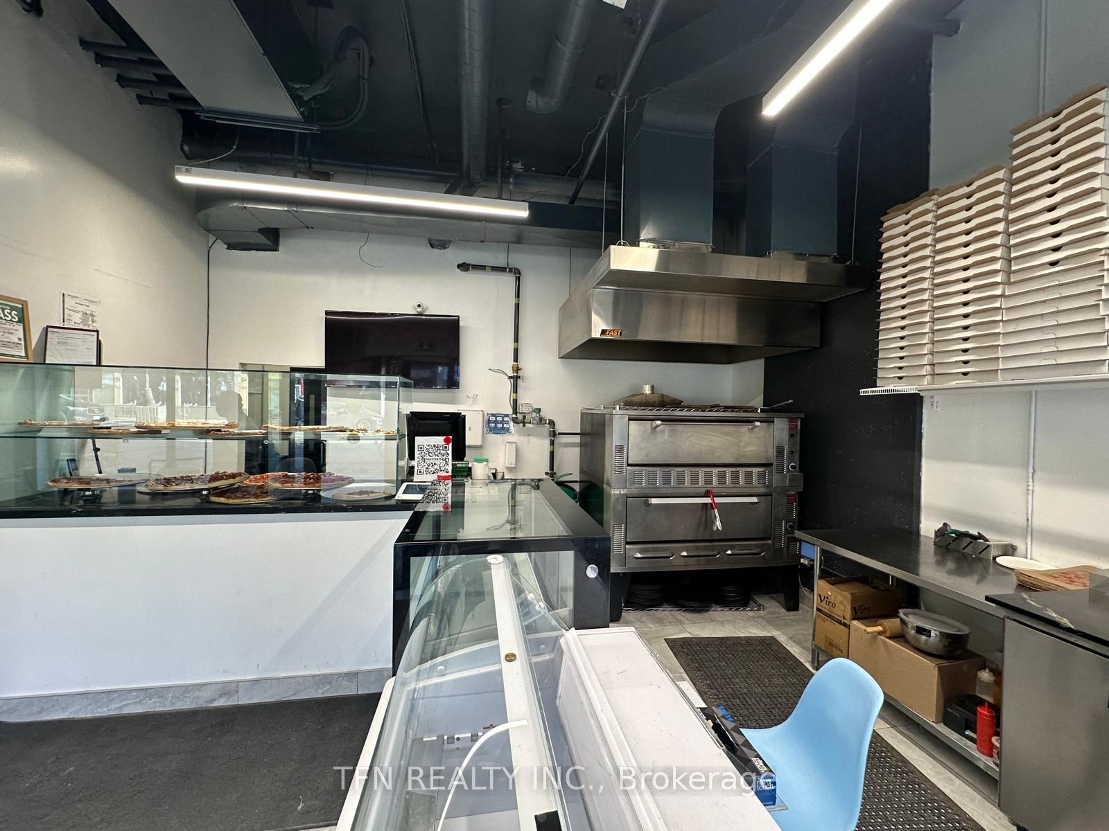 903 Queen Street E, Toronto, ON, M4M 1J4