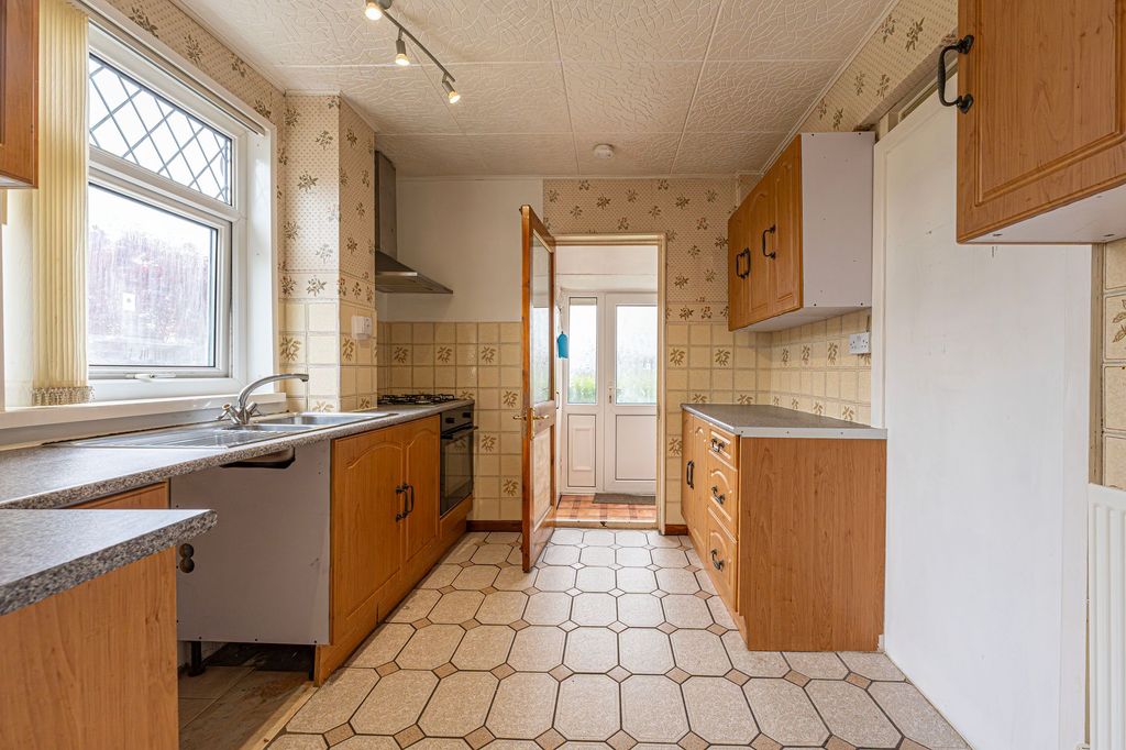 Additional image 2 of 3 bed semi-detached house for saleHenry Wood Close, Newport NP19