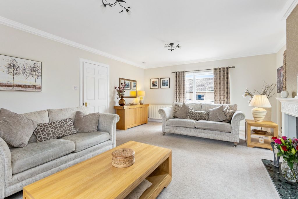 Additional image 7 of 4 bed detached bungalow for sale8 Viewbank View, Bonnyrigg, Midlothian EH19