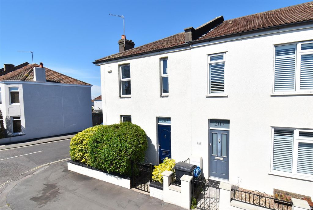 Additional image 19 of 2 bed end terrace house for saleSouthmead Road, Westbury-On-Trym, Bristol BS10