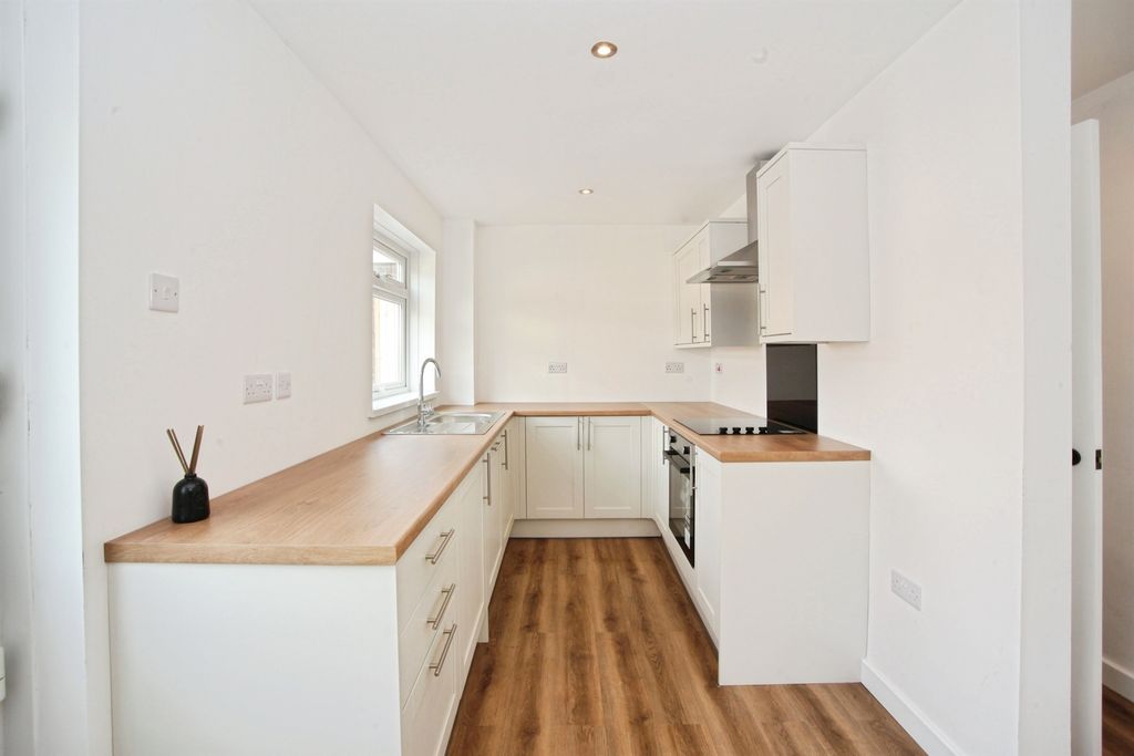 Additional image 4 of 3 bed semi-detached house for saleYr Hendre, Nantgarw, Cardiff CF15