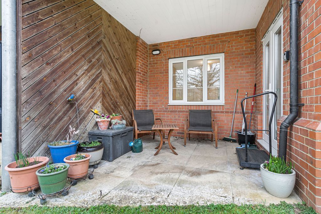 Additional image 5 of 2 bed flat for saleRiver View Terrace, Abingdon OX14