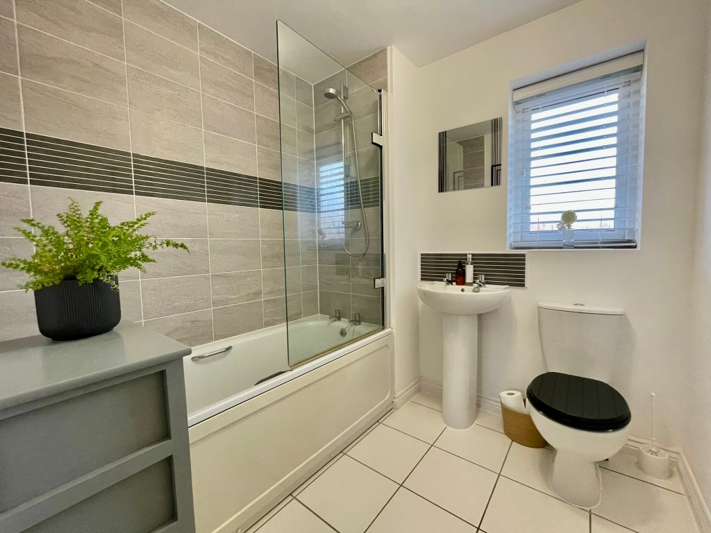 Additional image 7 of 3 bed link detached house for saleGilbert Avenue, Biggleswade SG18