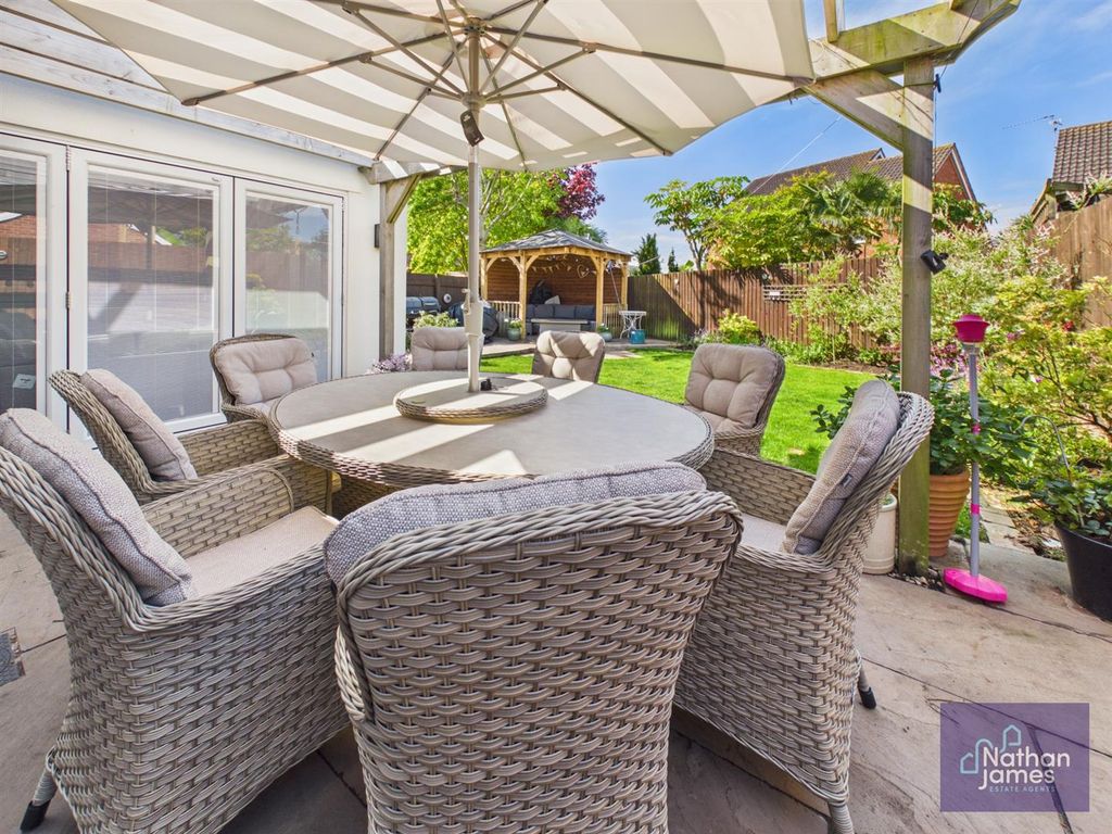 Additional image 22 of 6 bed detached house for saleMartin Close, Rogiet, Caldicot NP26