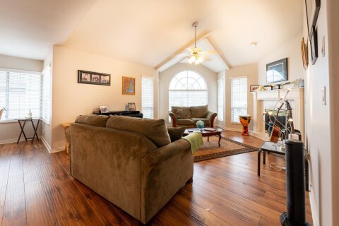 Additional image 8 of 102 Viscount Place, New Westminster, BC, V3M 6L4