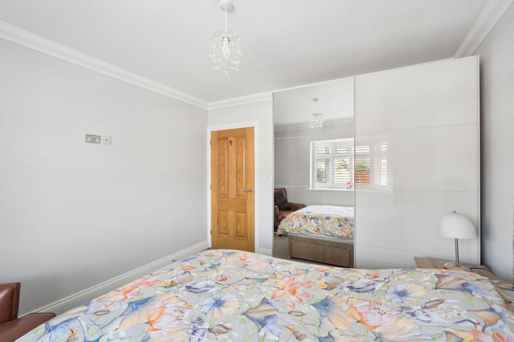 Additional image 13 of 2 bed detached bungalow for saleCompton Place, Watford WD19