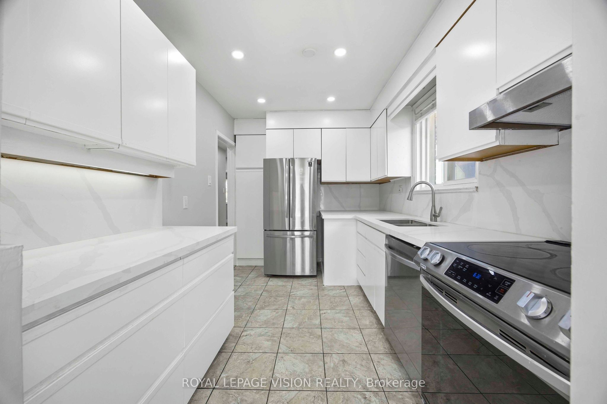 Additional image 4 of 126 Milford Haven Drive, Toronto, ON, M1G 3E1